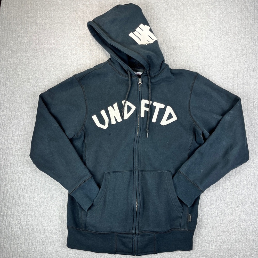 Undefeated Hoodie Mens Medium Black Zip Up UNDFTD Chenille Logo Graphic Hood
